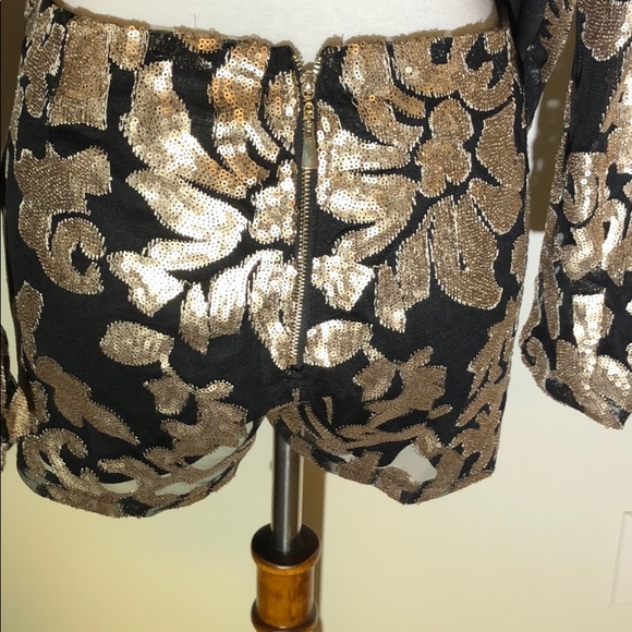 Sequin Shorts Suit - Picture 12 of 16